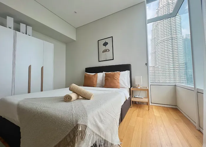 Sky Suites Charming 3Br Suite Klcc View