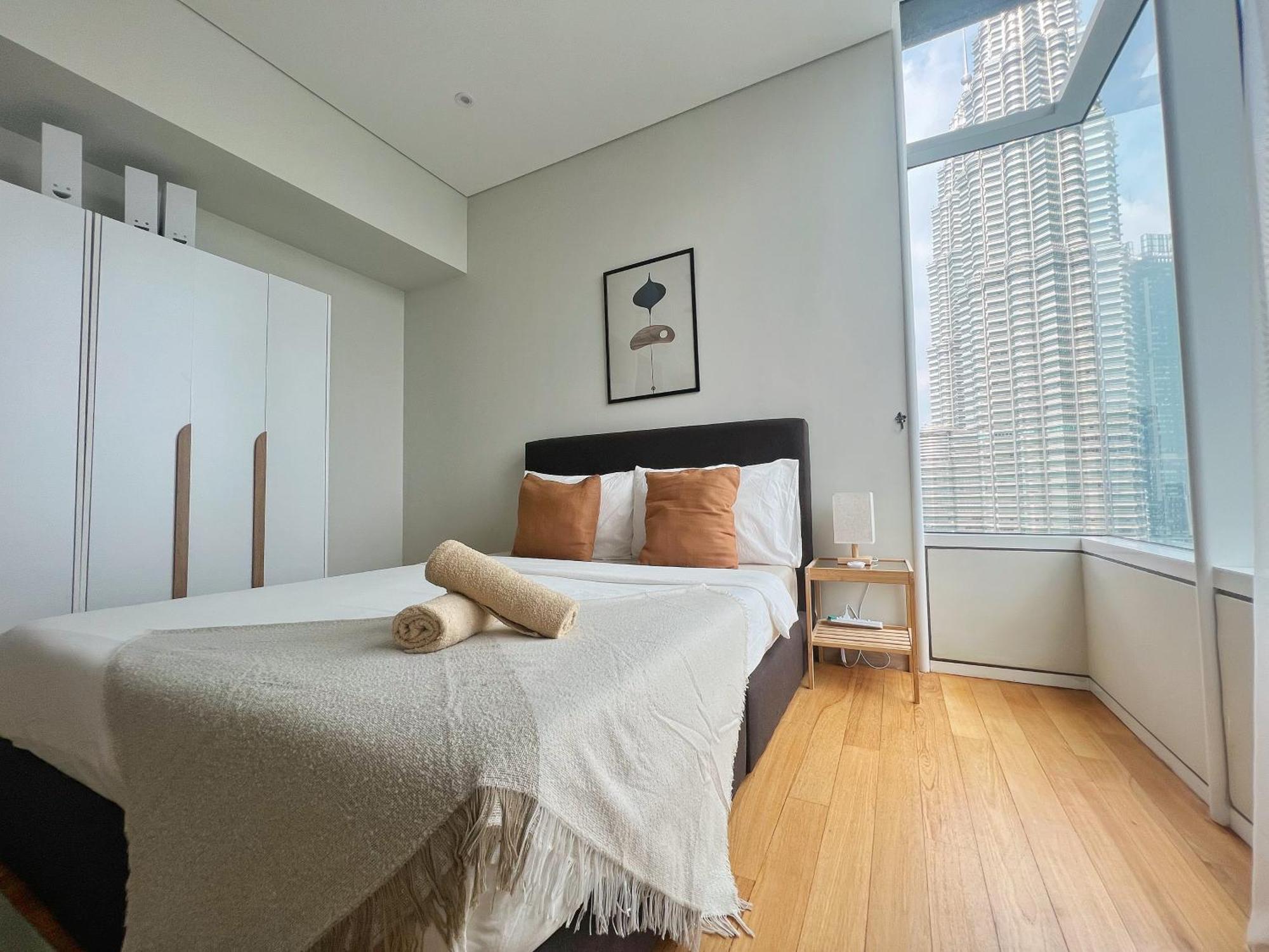 Sky Charming 3br Klcc View Pangsapuri *