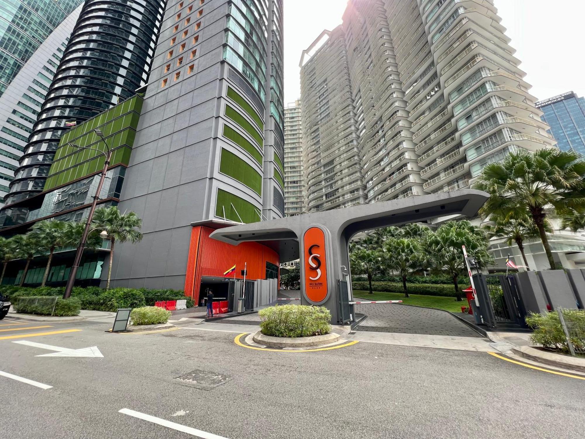 Sky Charming 3br Klcc View * Kuala Lumpur